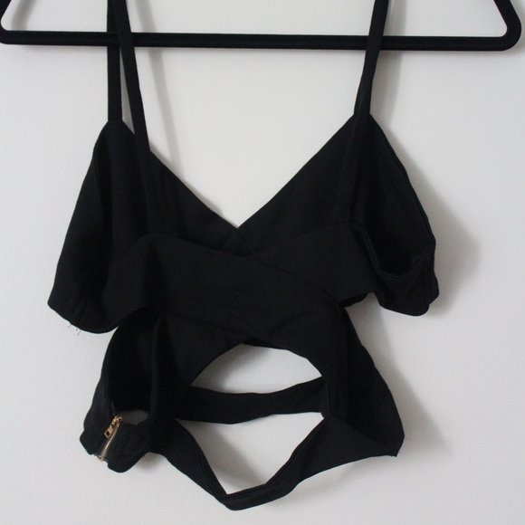 Black Cross Crop Top - Picture 2 of 4